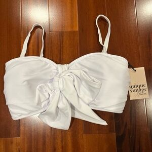 New NWT Unique Vintage White Bikini Swim Top‎ Bow Tie Front Ruche Size Large